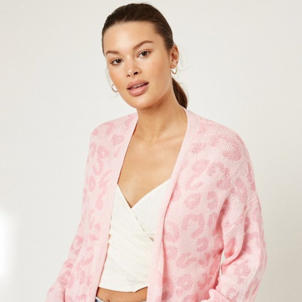Oversized Pink Lightweight Leopard Knit Cardigan - Picture 2 of 10